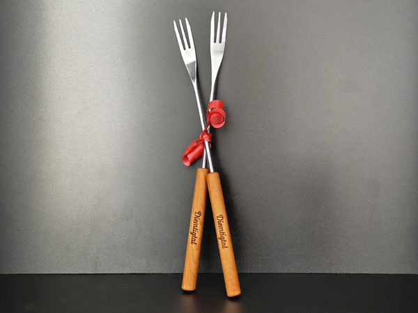 Set mit zwei Diemtigtal-Fonduegabeln